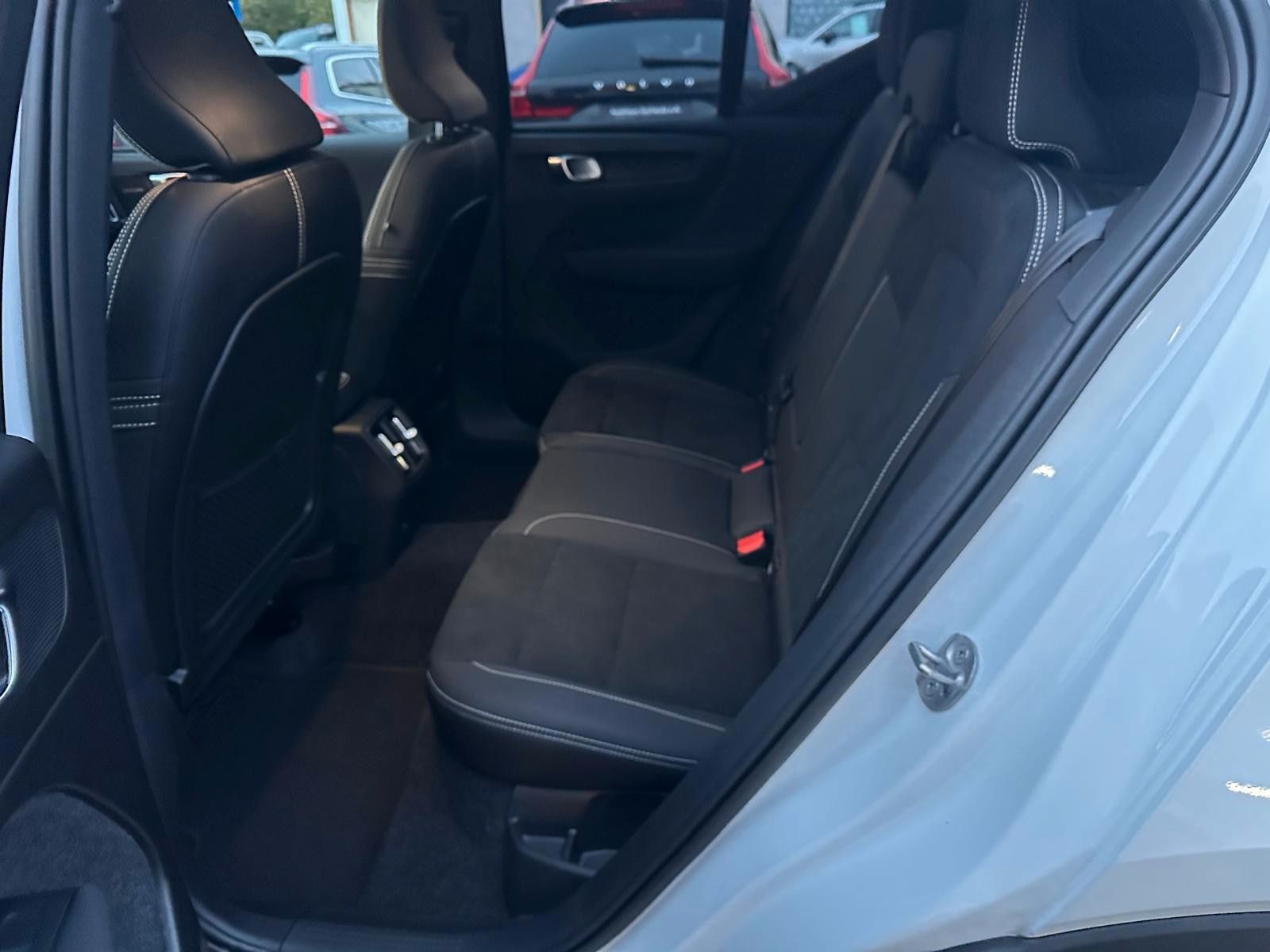 Volvo XC40 Twin AWD Ultimate AHK,Pano,360°,BLIS,ACC