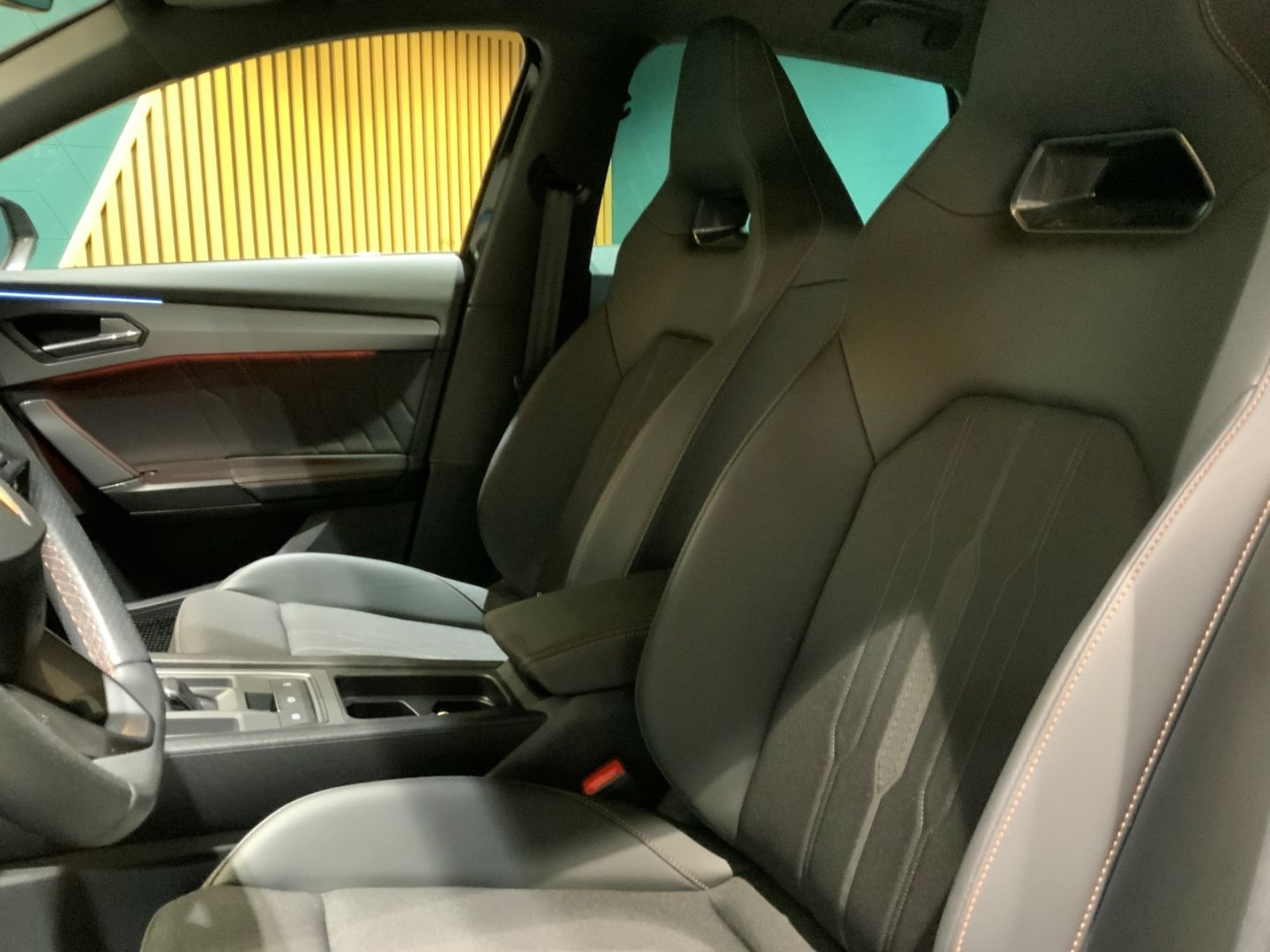 Cupra Formentor 1.4e-Hybrid DSG+AHK +El.Fahrersitz+