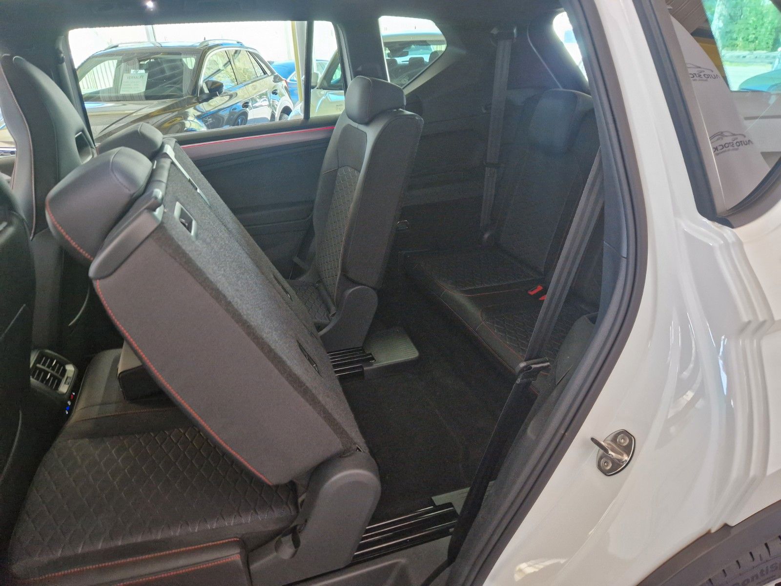 Seat Tarraco FR 2.0 TDI 4Drive DSG beats AHK Standhei