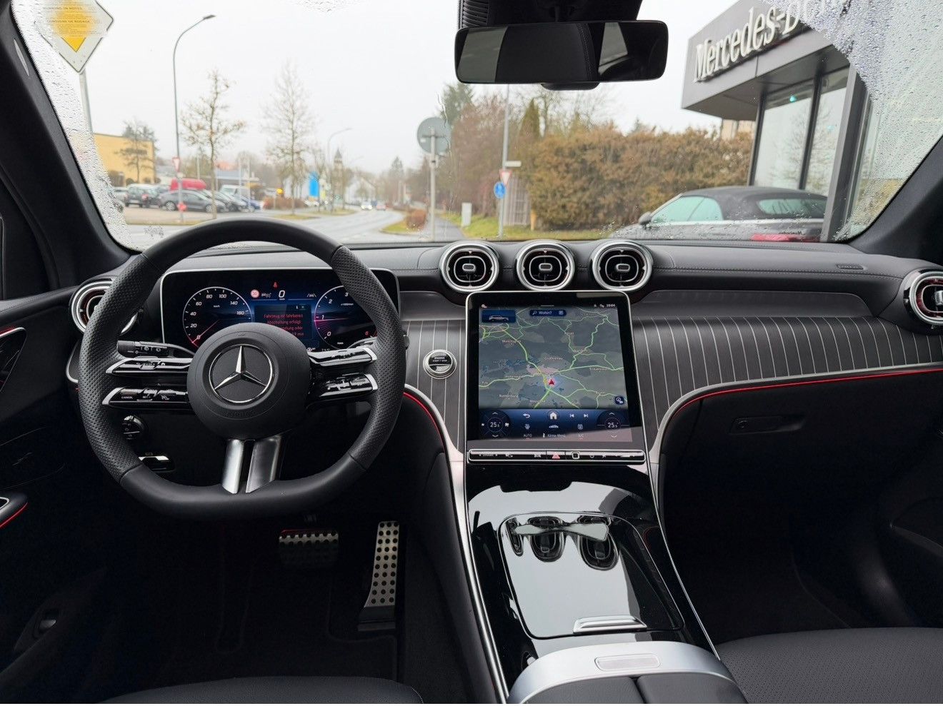 Mercedes-Benz GLC 220d AMG Editi Pano Night AHK Memory Digital