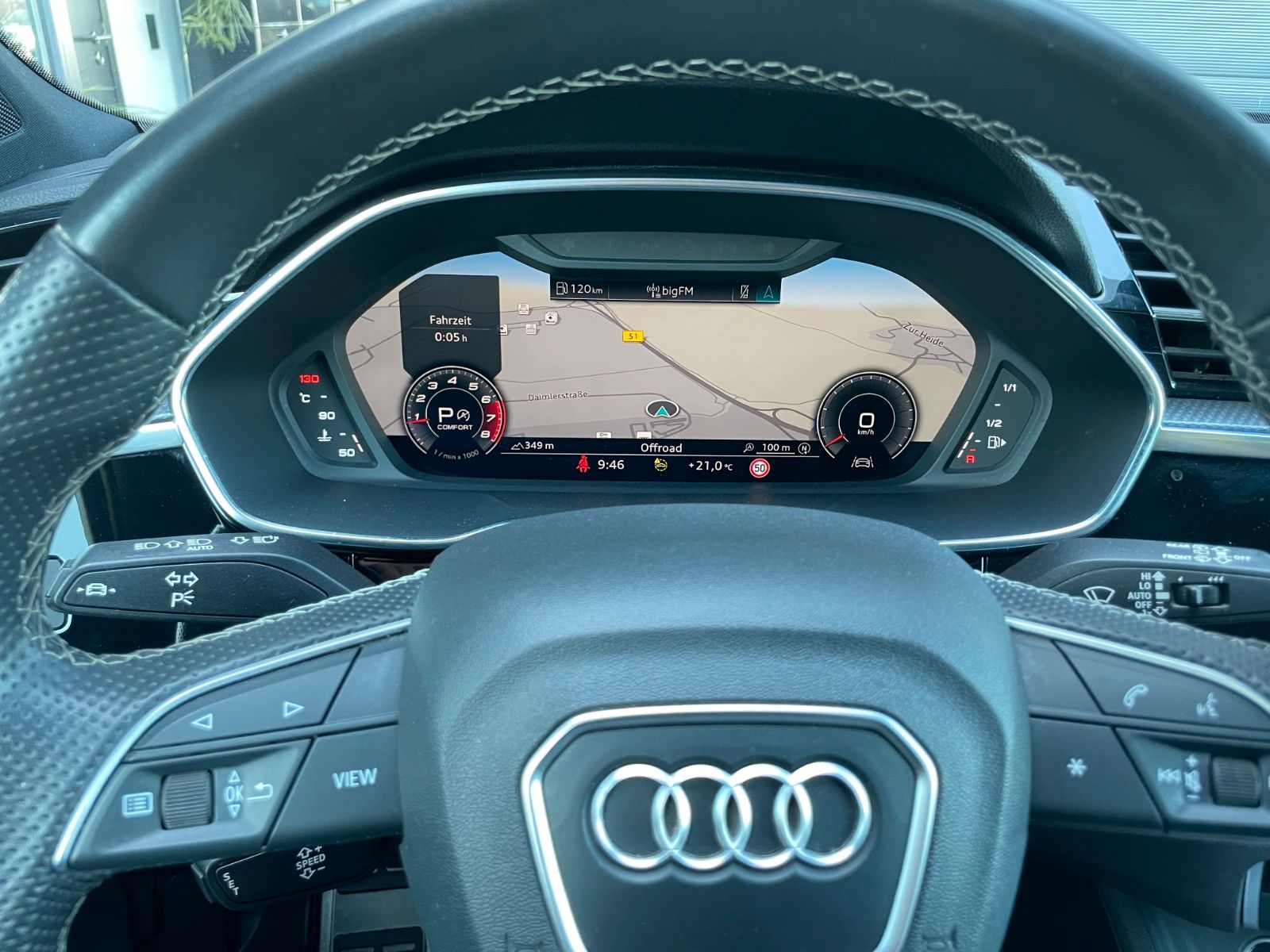 Audi Q3 Sportback 2,0TFSI quattro Sline Black - Samsaru's Car Outlet