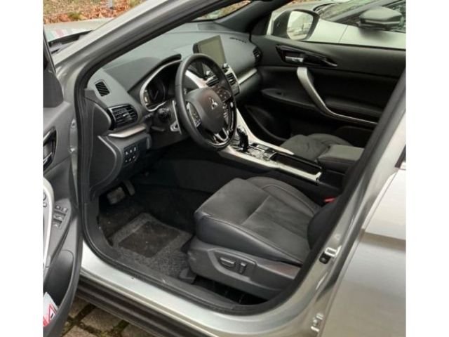 Mitsubishi Eclipse Cross Plus Select Black Hybrid 4WD 2.4 M