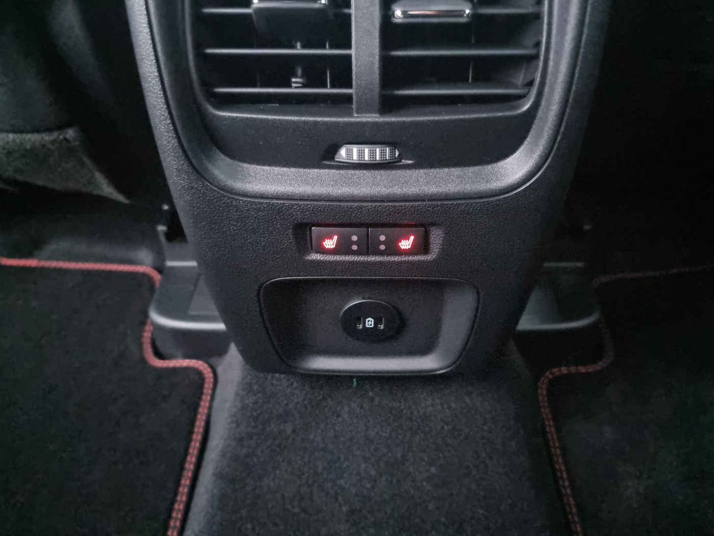 Ford KUGA ST-Line - Samsaru's Car Outlet