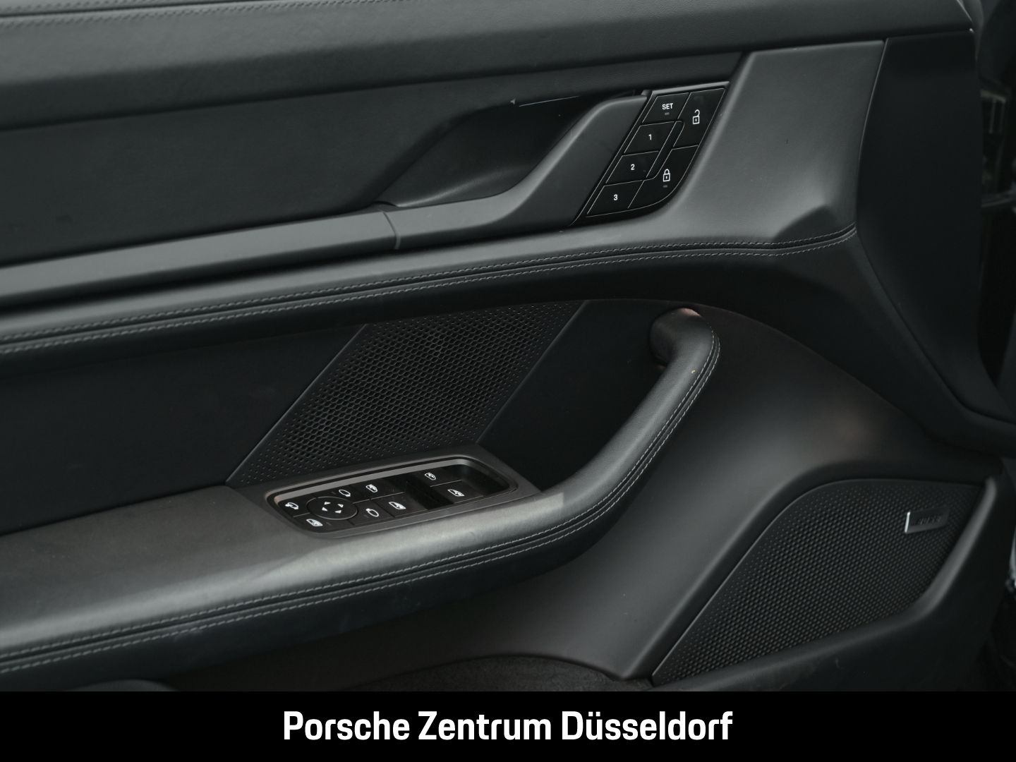 Porsche Taycan Sport Turismo Surround-View LED-Matrix