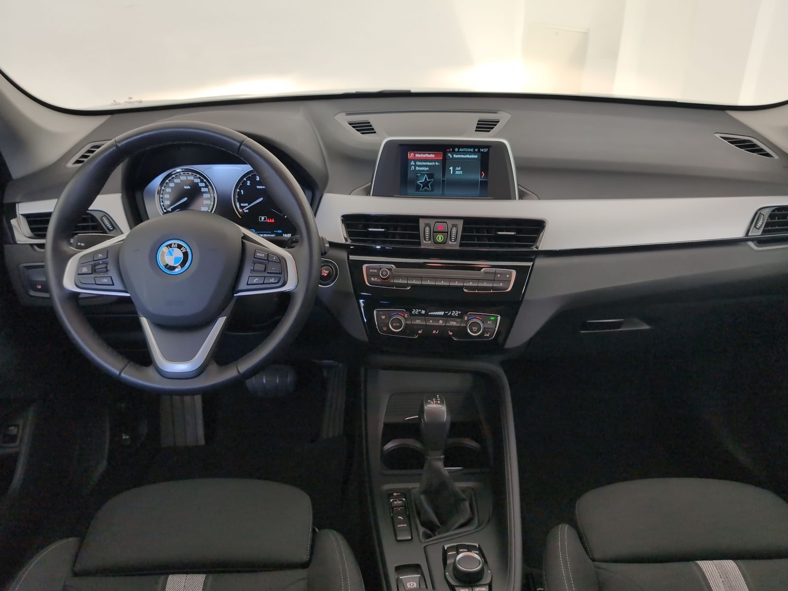 BMW X1 xDrive25e - Samsaru's Car Outlet