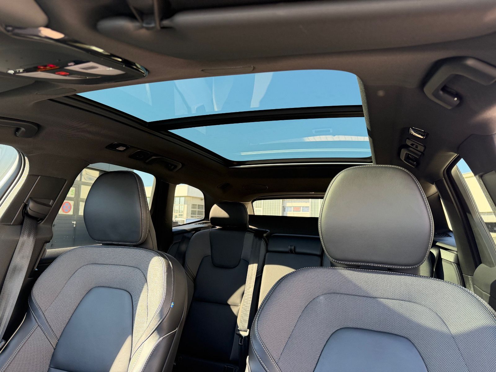 Volvo XC60 B4 B Plus Dark*H&K*360°*PANO*AHK*STHZG*
