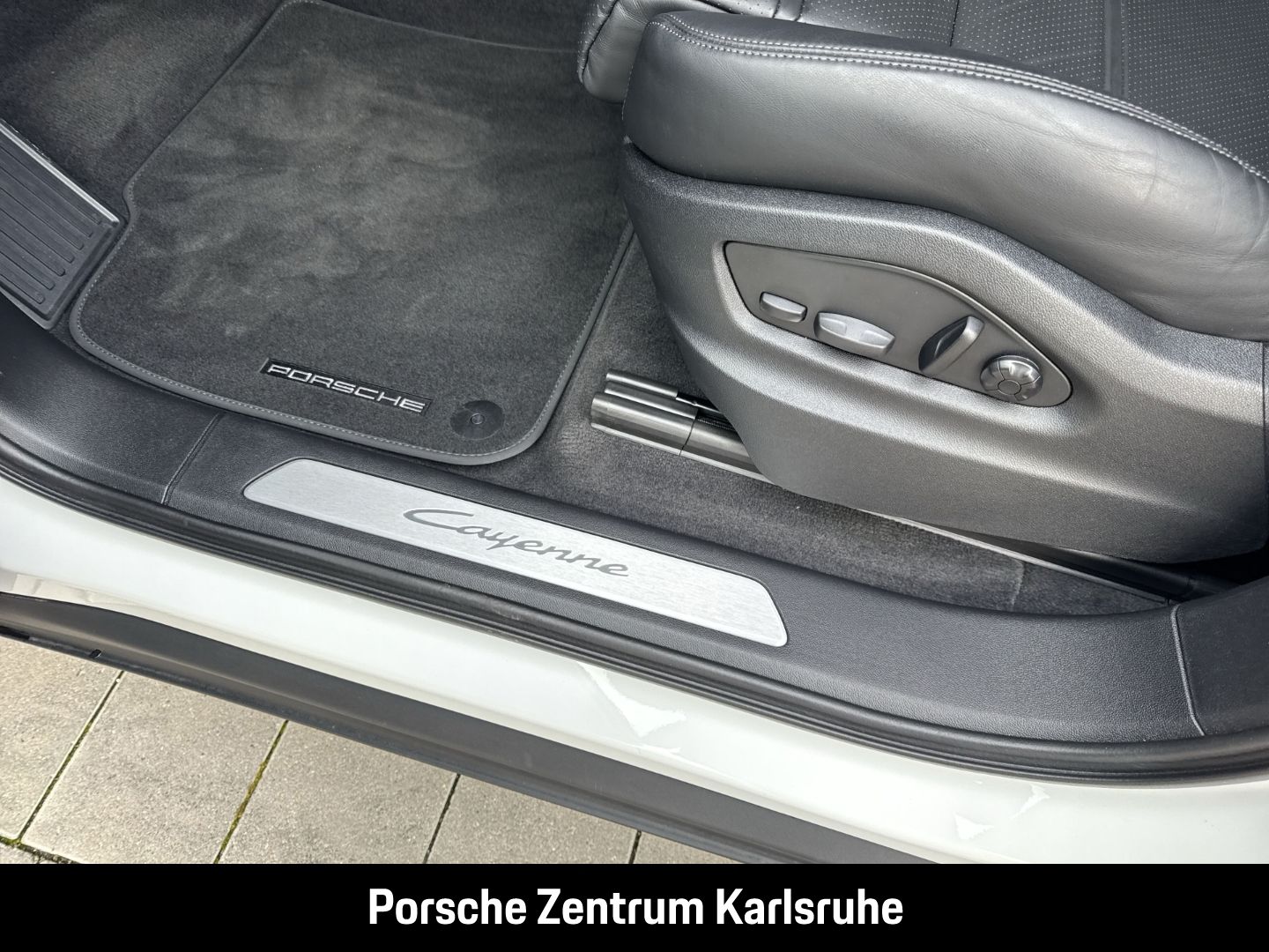 Porsche Cayenne E-Hybrid BOSE LED-Matrix Panoramadach