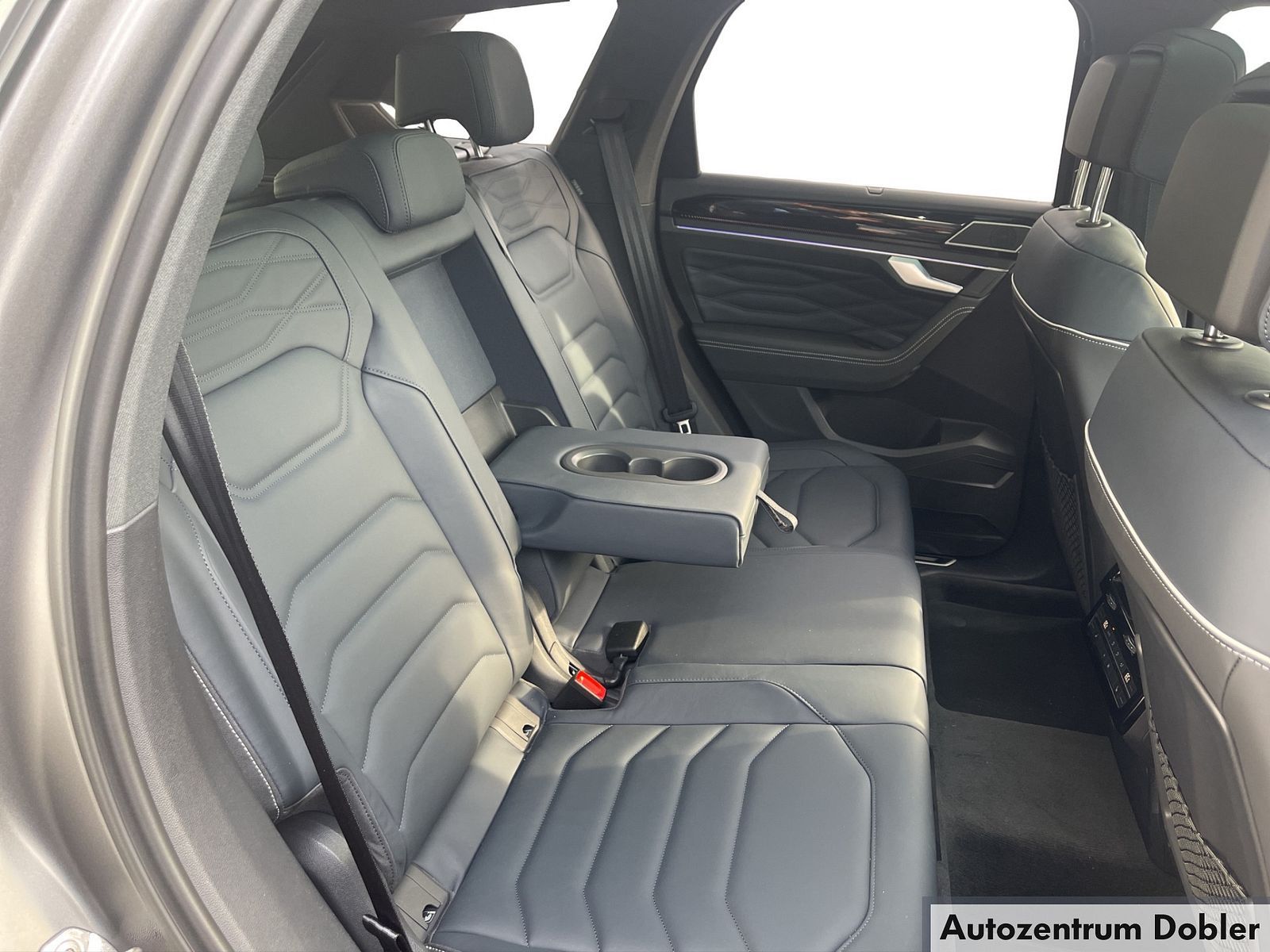 Volkswagen Touareg 3.0 TDI 210 kW 4Motion/R-Line/Mattlack