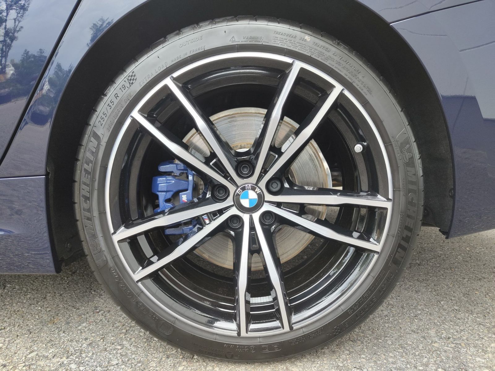BMW 330i xDrive M Sportpaket - Samsaru's Car Outlet