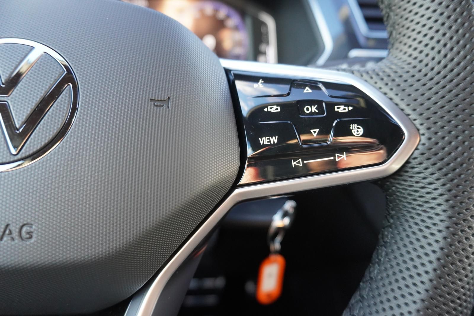 Volkswagen Tiguan 1.5 TSI DSG R-LINE - Samsaru's Car Outlet