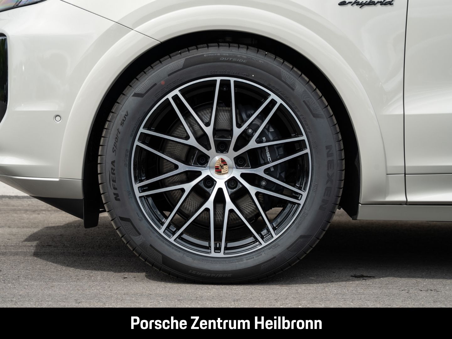 Porsche Cayenne E-Hybrid InnoDrive Sitzbelüftung BOSE