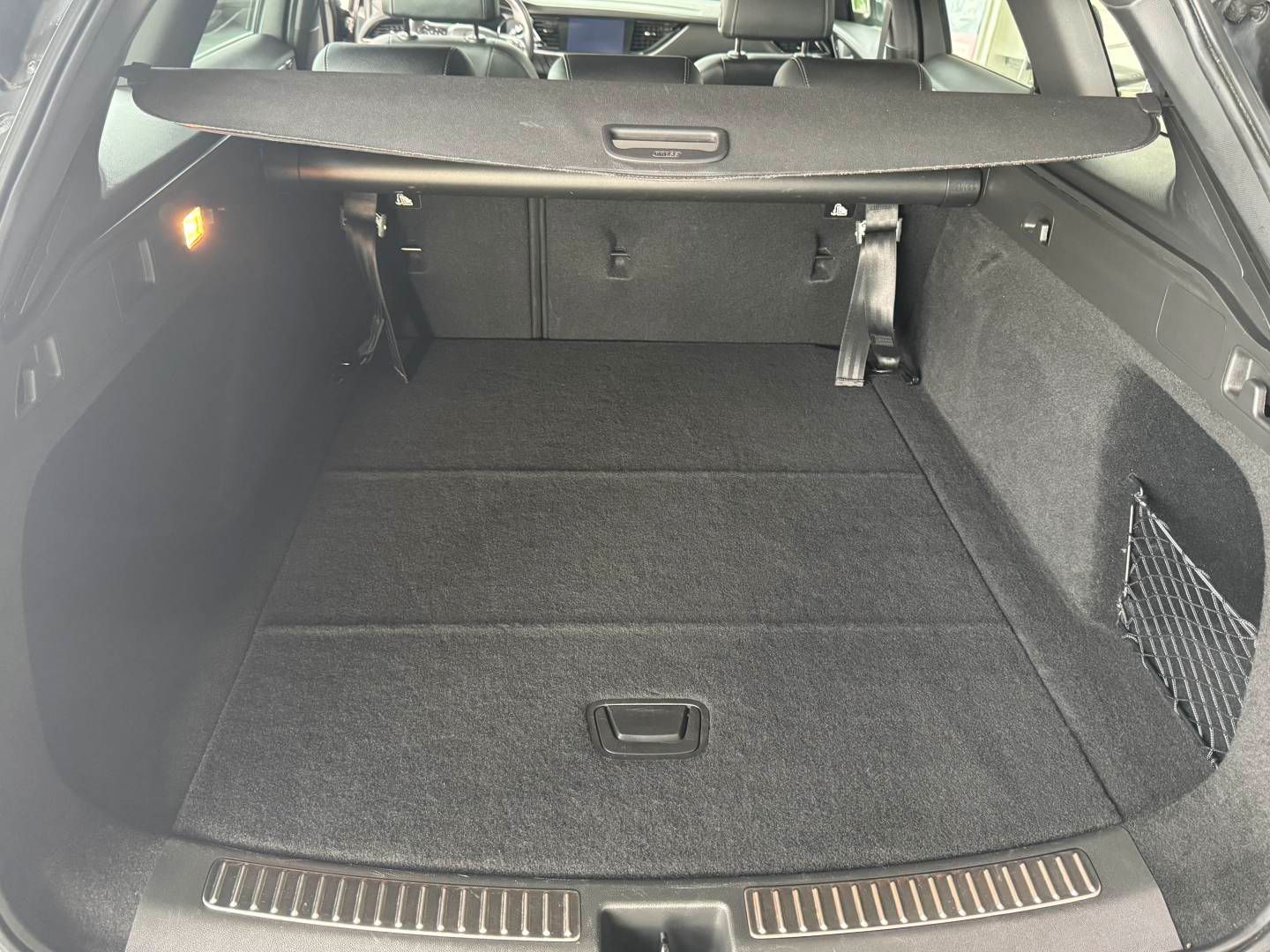 Opel Insignia ST 2.0D(128)AT8 Elegance - Samsaru's Car Outlet