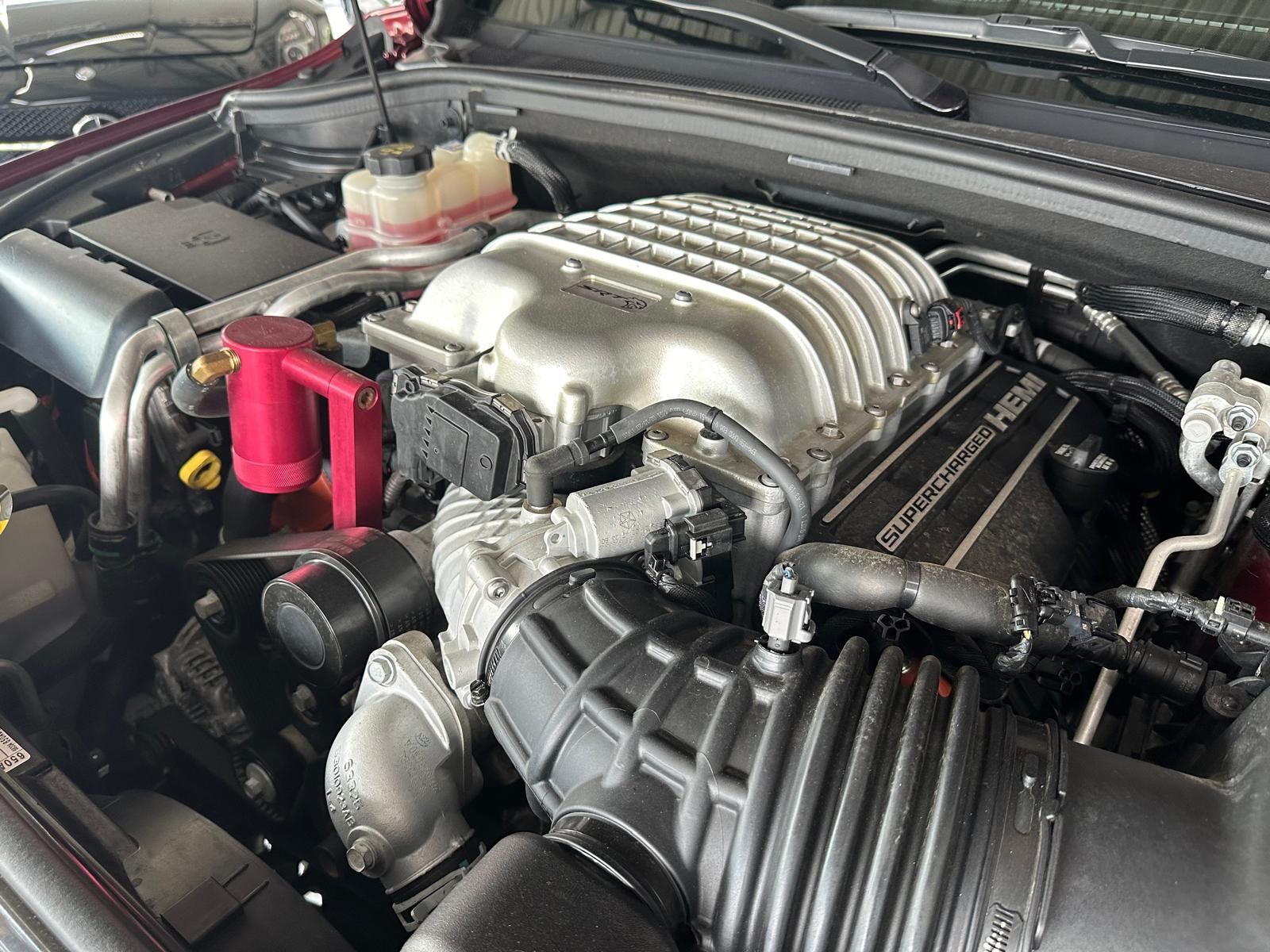 Dodge Durango 6,2 SRT Hellcat 6 Sitzer 719PS