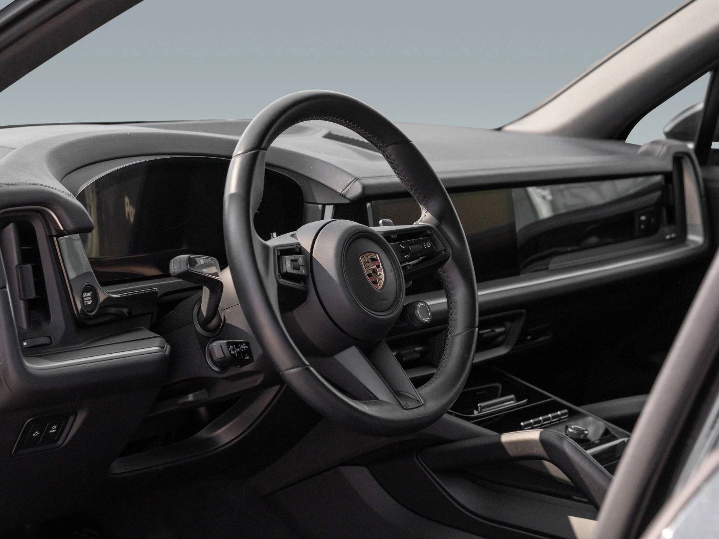 Porsche Cayenne 18 Wege Sitze AHK Pano 21 Zoll 90l Tank