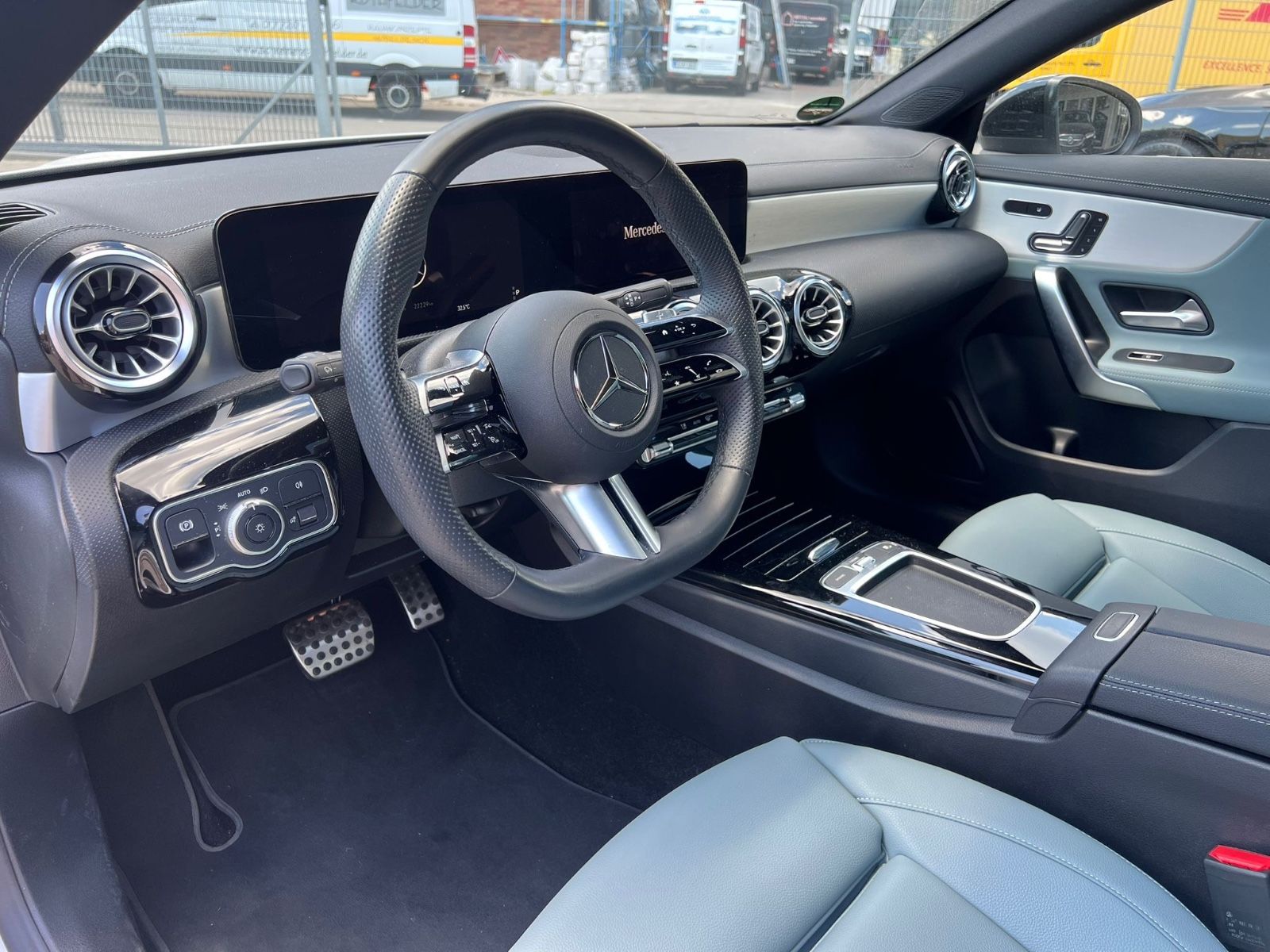 Mercedes-Benz CLA 200 AMG - Samsaru's Car Outlet