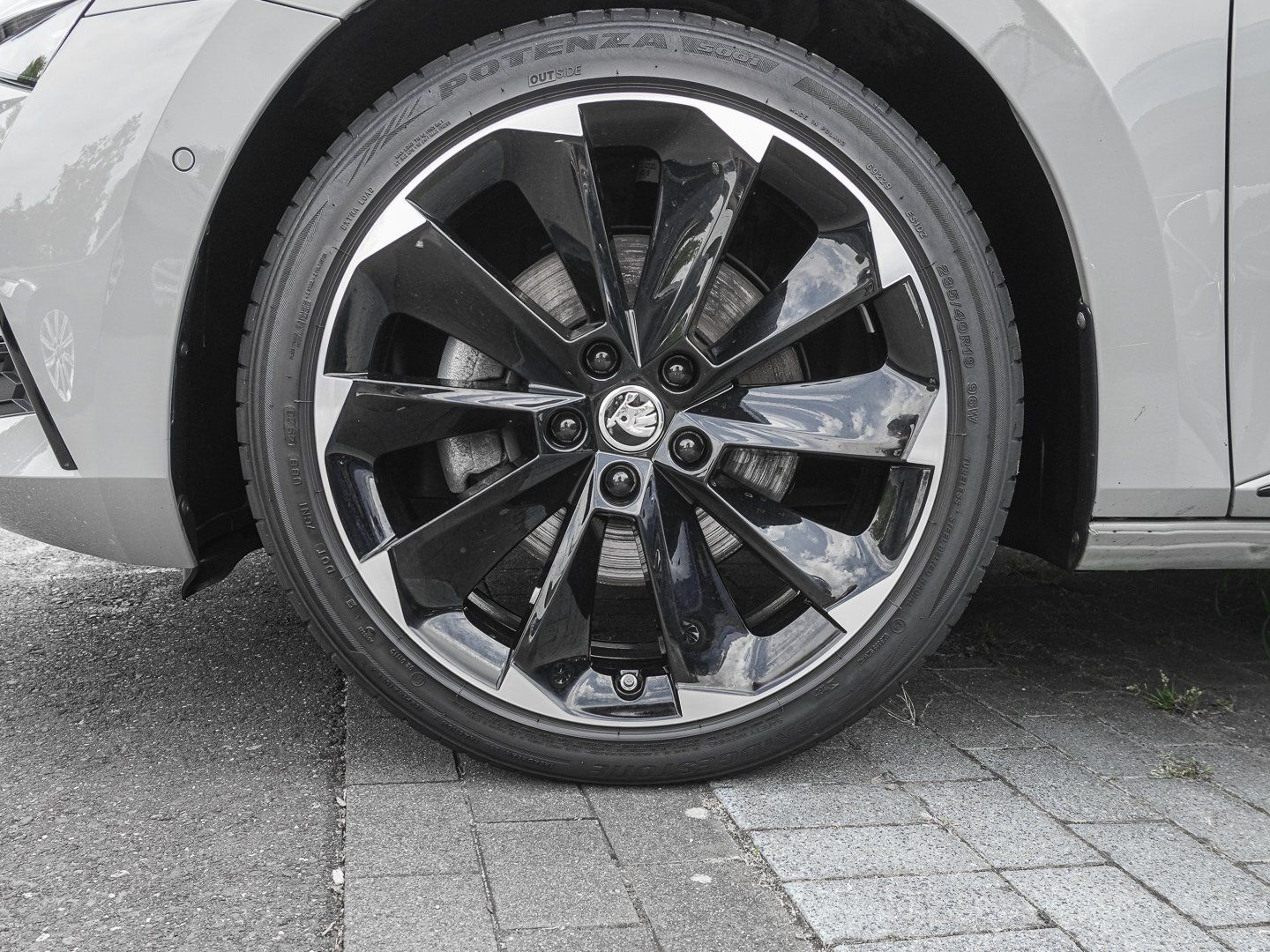 Skoda Superb Combi 2.0 TDI 4x4 DSG Sportline MATRIX AH