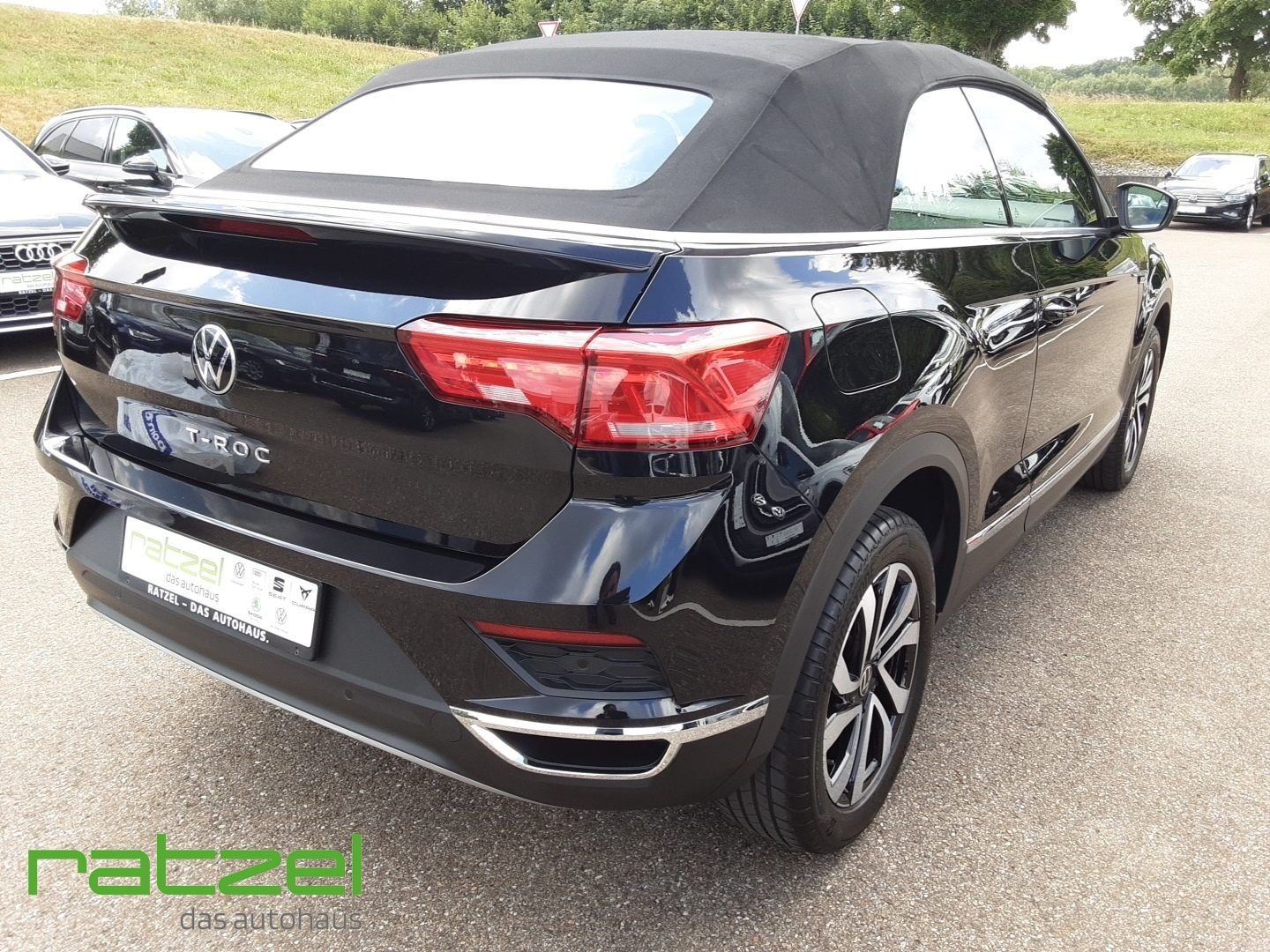 Volkswagen T-Roc 1.5 TSI DSG Active+ - Samsaru's Car Outlet