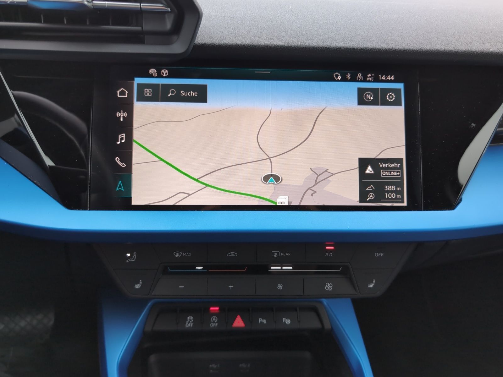 Audi A3 Sportback 30 TFSI S-Tronic Advanced, Sportsit