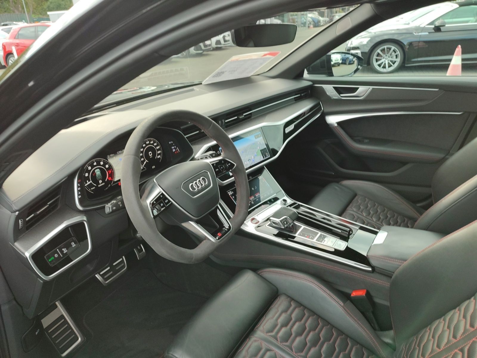 Audi RS 6 Avant quattro*Navi*Matrix*B&O*HUD*PDC*Pano*