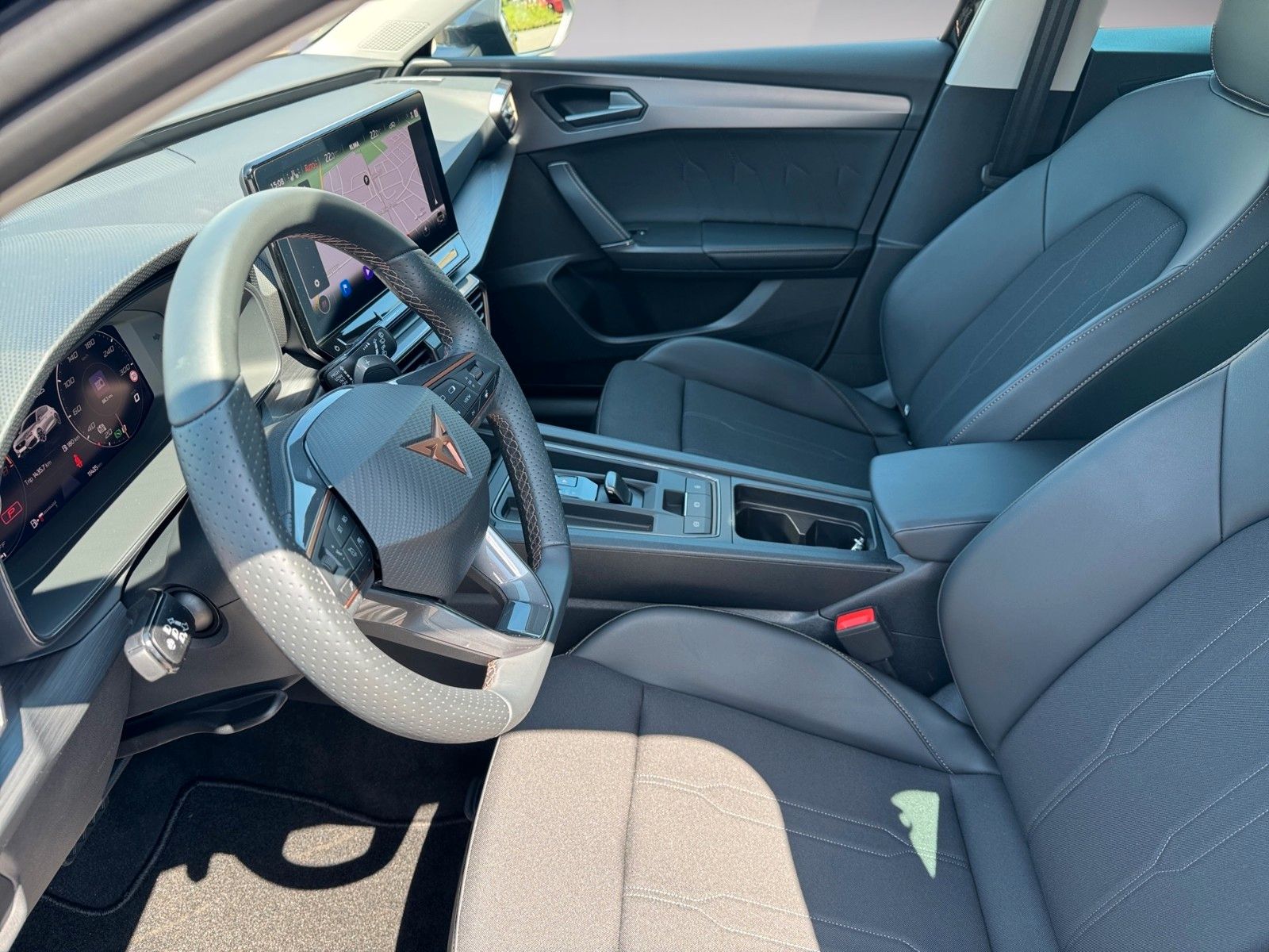 Cupra Leon 1.5 eTSI - Samsaru's Car Outlet