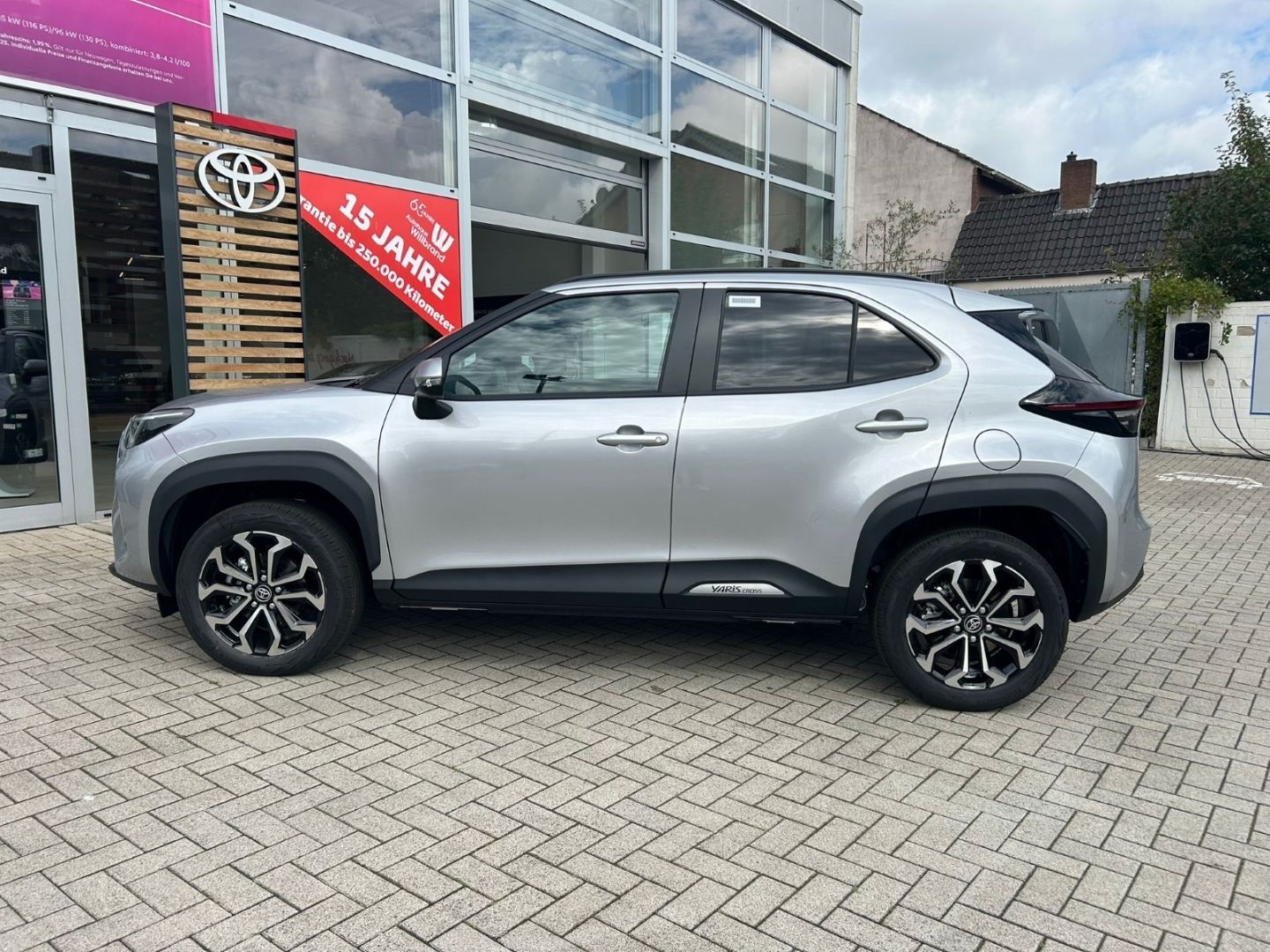 Toyota Yaris Cross Teamplayer 1.5l Hybrid Navi LED SHZ
