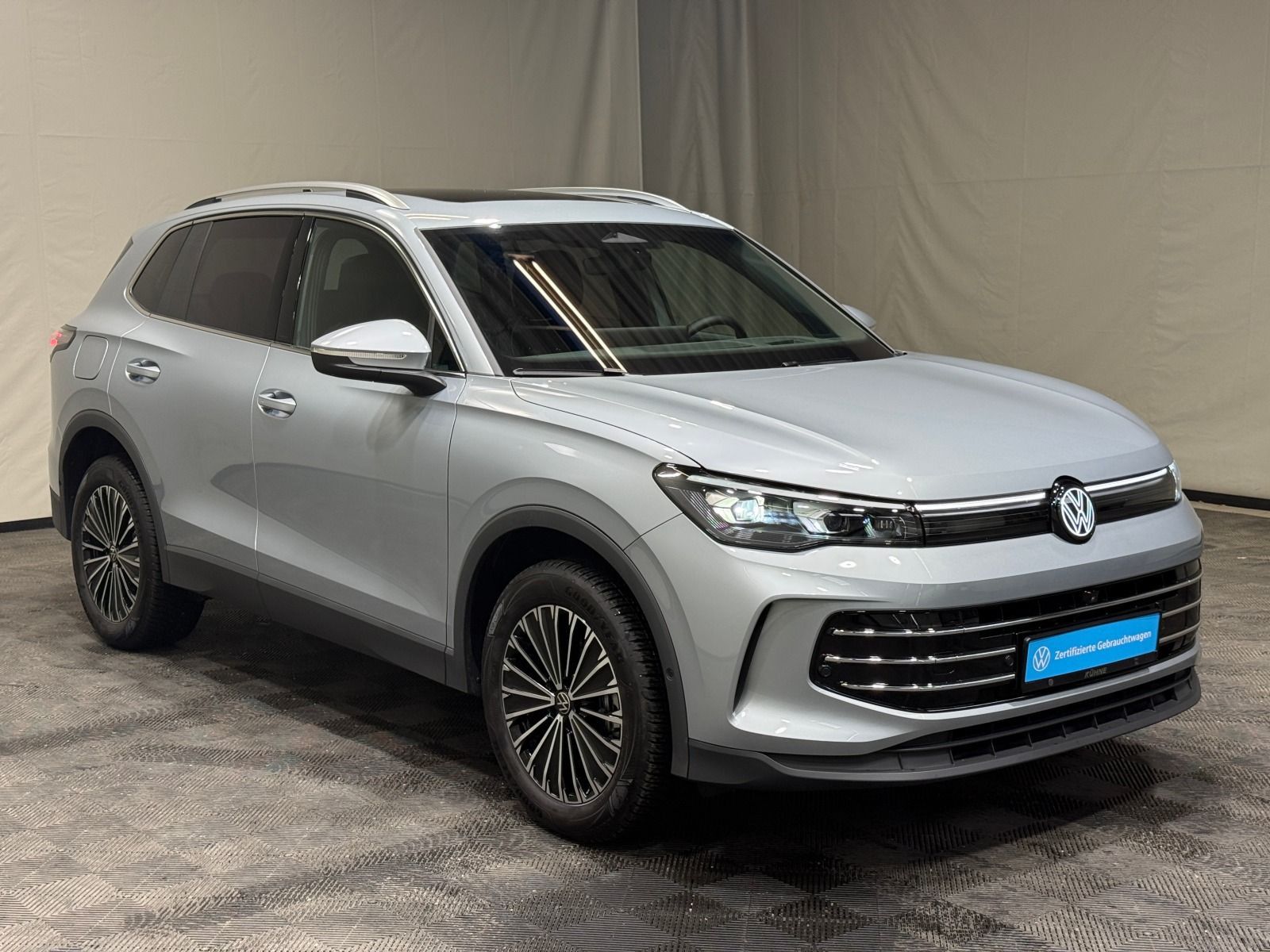 Volkswagen Tiguan Elegance 1.5 eHybrid | AHK MATRIX ACC DCC
