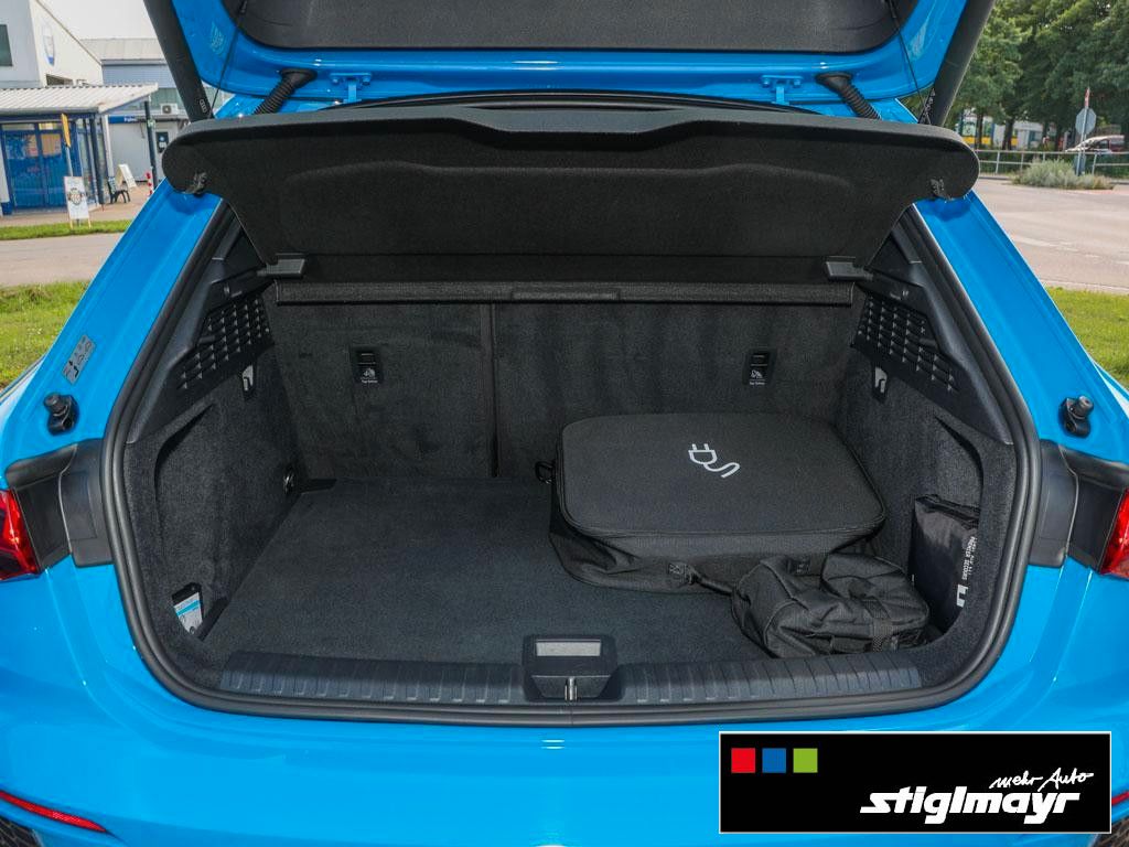 Audi A3 Sportback S-line 40 TFSIe S-tronic MATRIX+NA