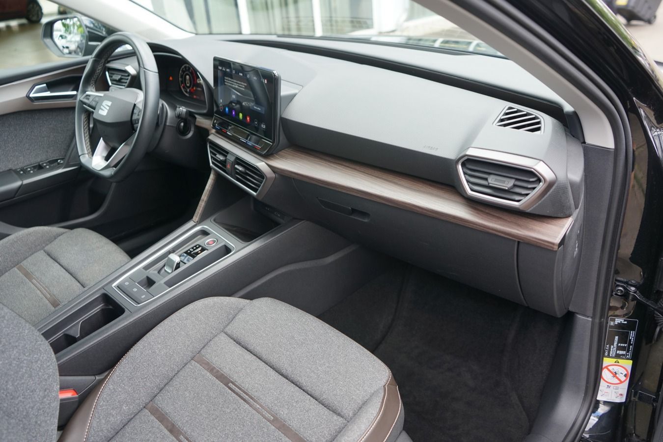 Seat Leon Sportstourer 1.5 eTSI Xcellence*AHK*