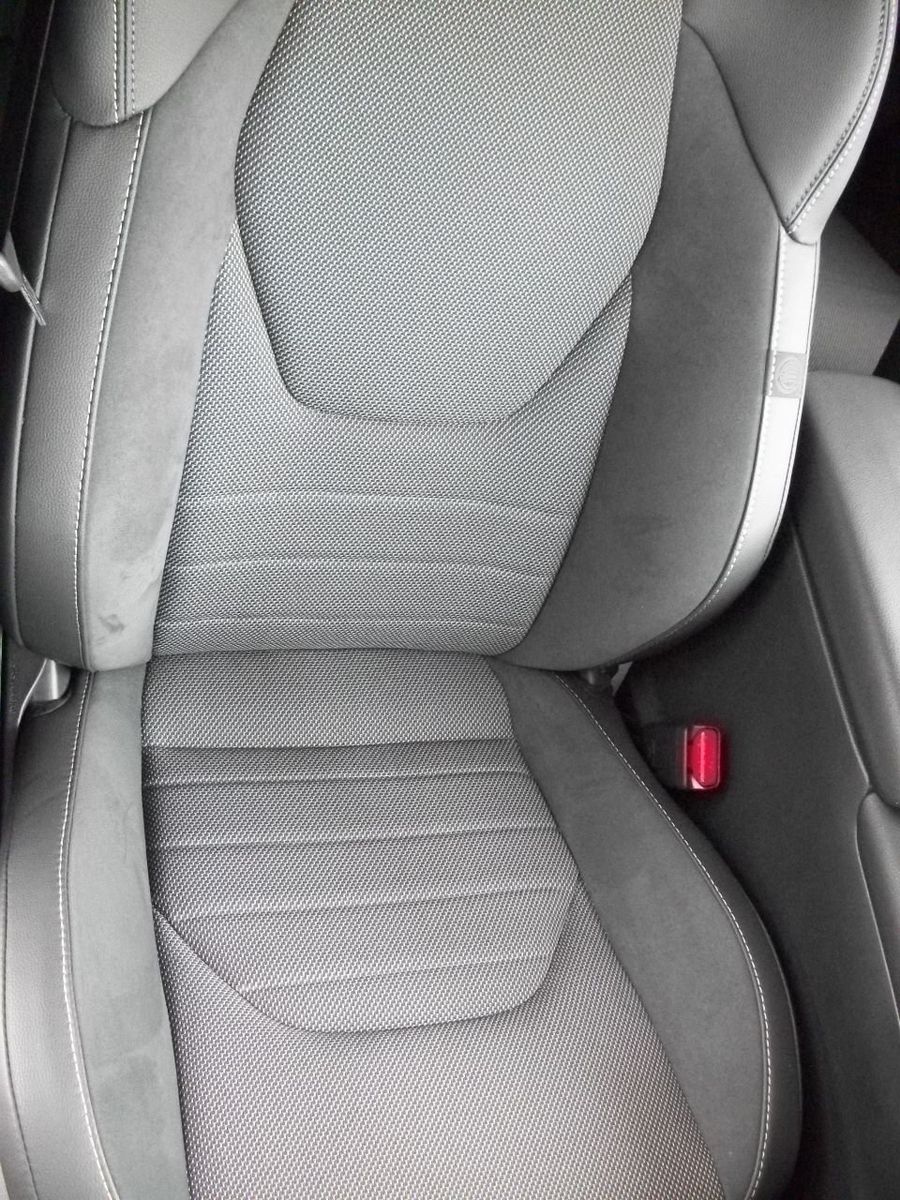 Toyota C-HR 2,0 l Plug-In 4x2 Lounge
