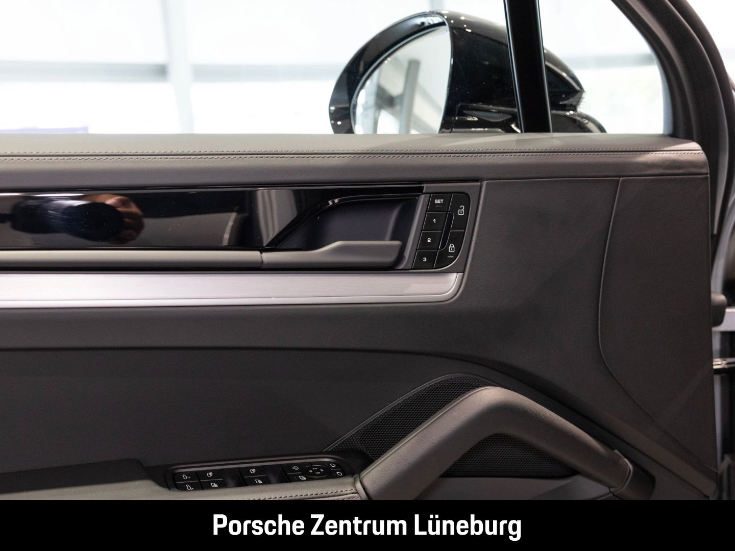 Porsche Cayenne BOSE Luftfederung Panorama Surround-View