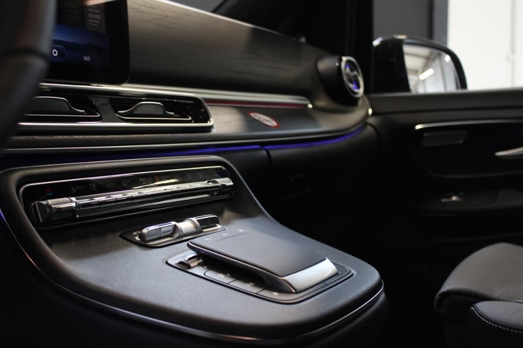 Mercedes-Benz V 300 - Samsaru's Car Outlet