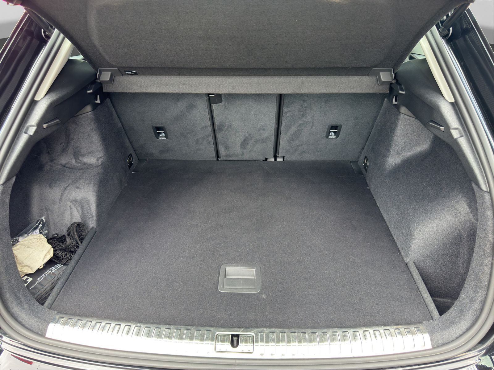 Audi Q3 35 2.0 TDI quattro advanced - Samsaru's Car Outlet