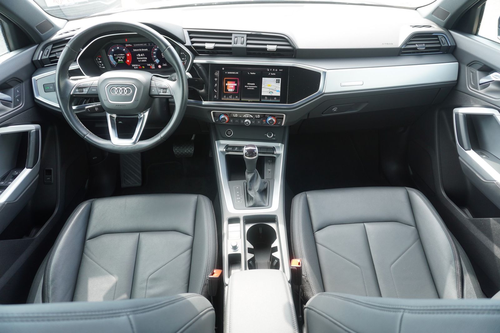 Audi Q3 35 TDI quattro advanced - Samsaru's Car Outlet