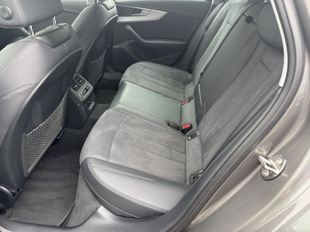 Audi A4 Avant 40 TDI quattro S tronic S line AHK*LED*