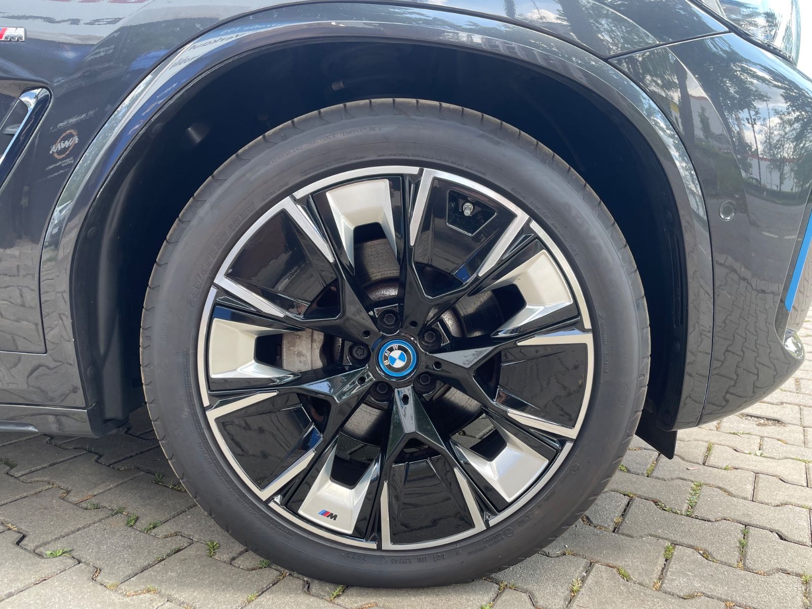 BMW iX3 Impressive*Panora*Head*360°*Laser*AHK*Kardon