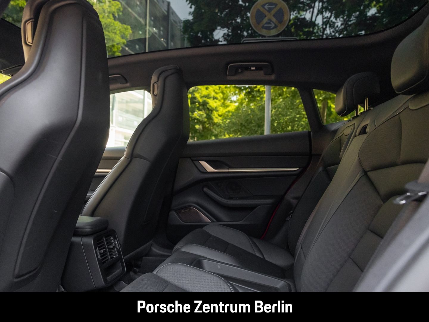 Porsche Taycan 4 Cross Turismo Panoramadach InnoDrive