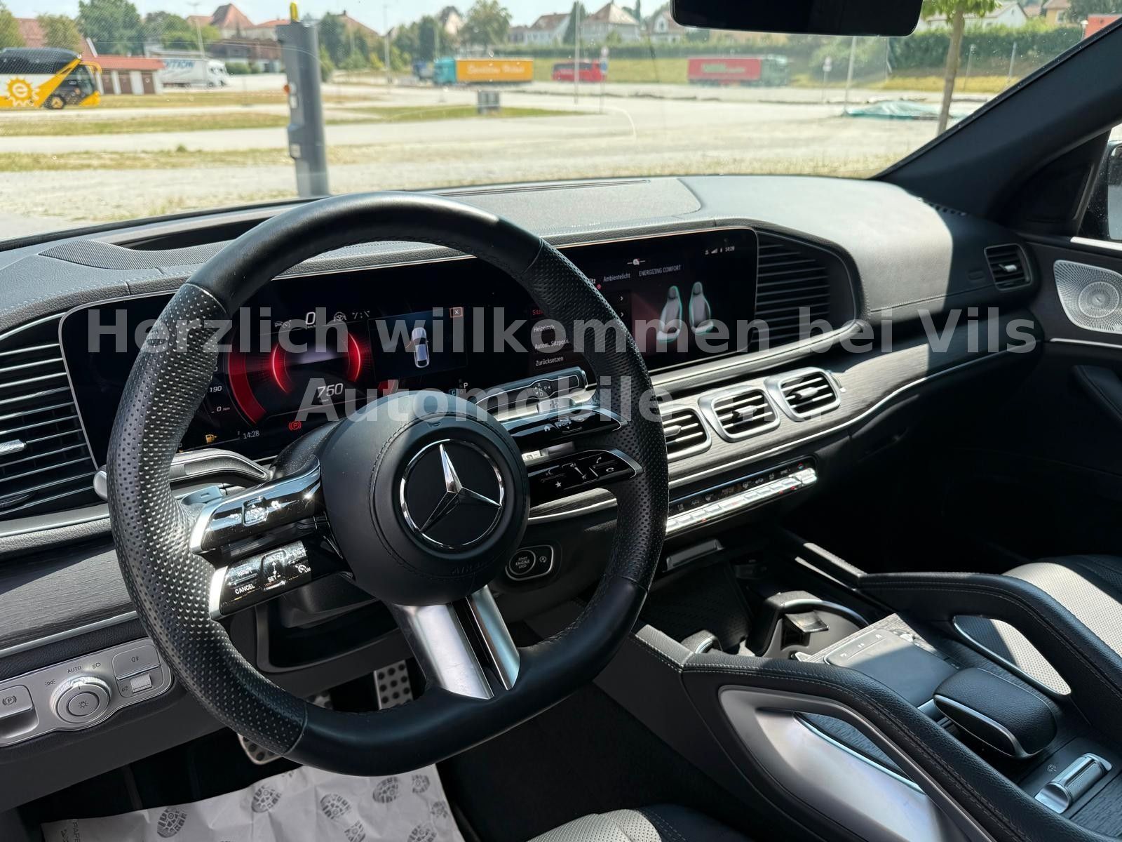 Mercedes-Benz GLE 300d 4M Coupe AMG *PANO*HUD*LUFT*BURM*21"*VO