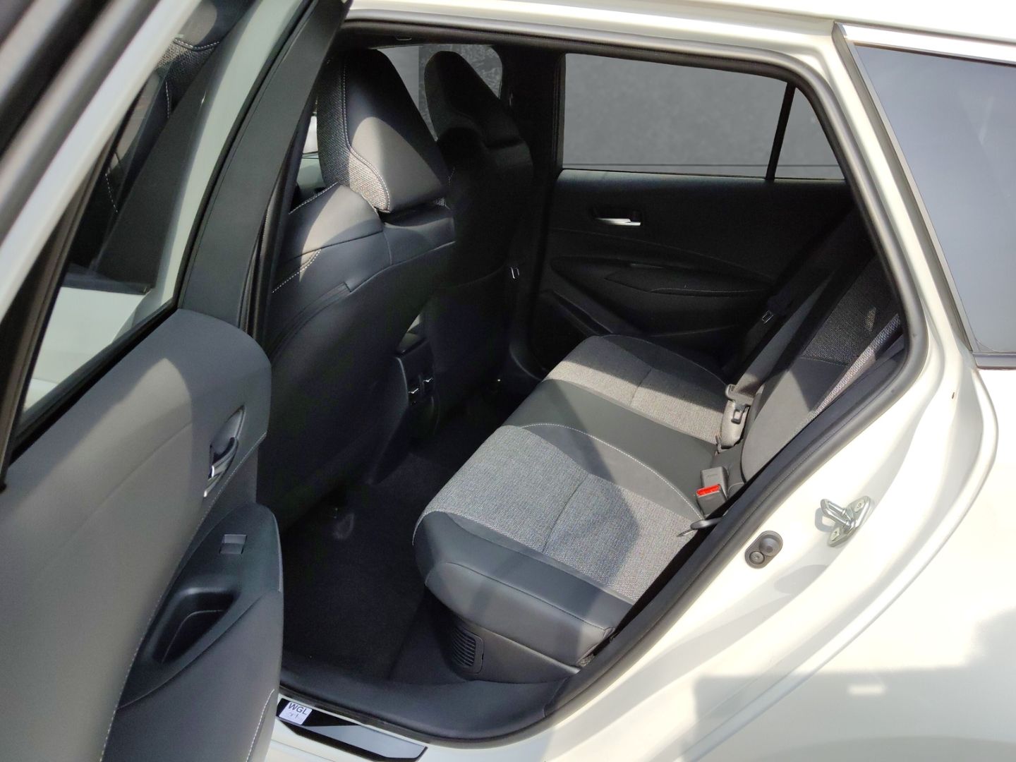 Toyota Corolla Touring Sports Voll-Hybrid Teamplayer AT
