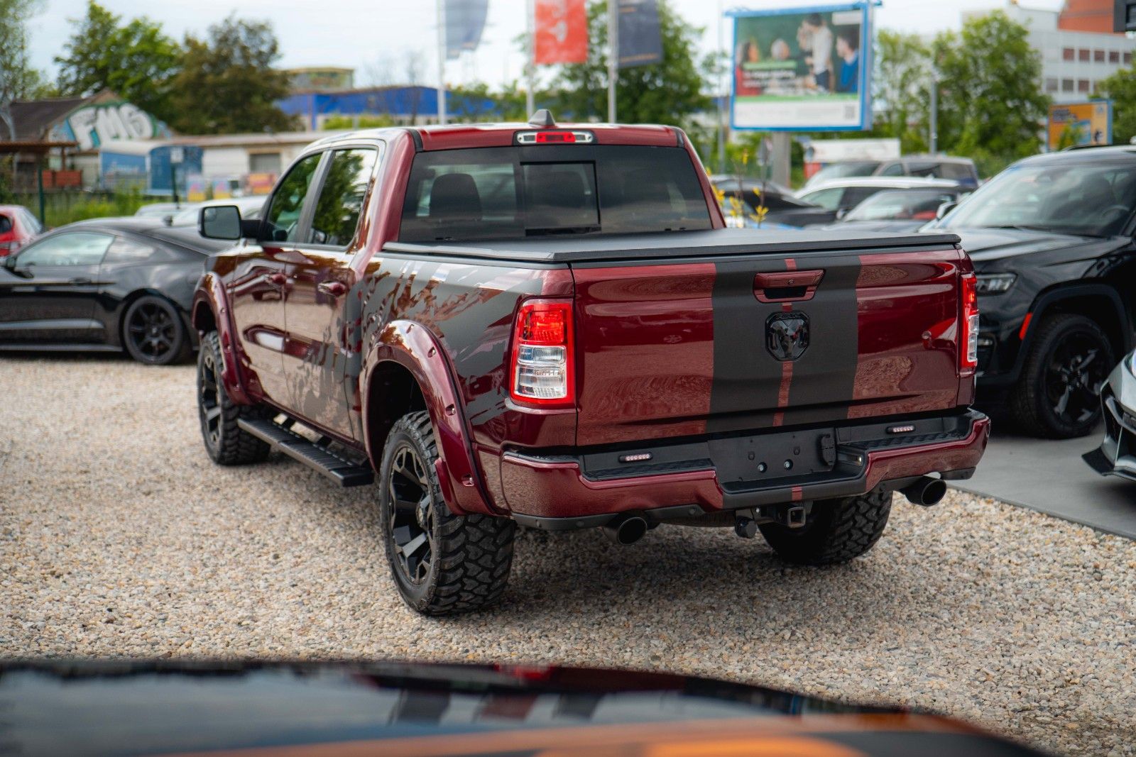 Dodge RAM 5.7 V8 HEMI 4x4 OFFROAD Night-Paket *LED*19%