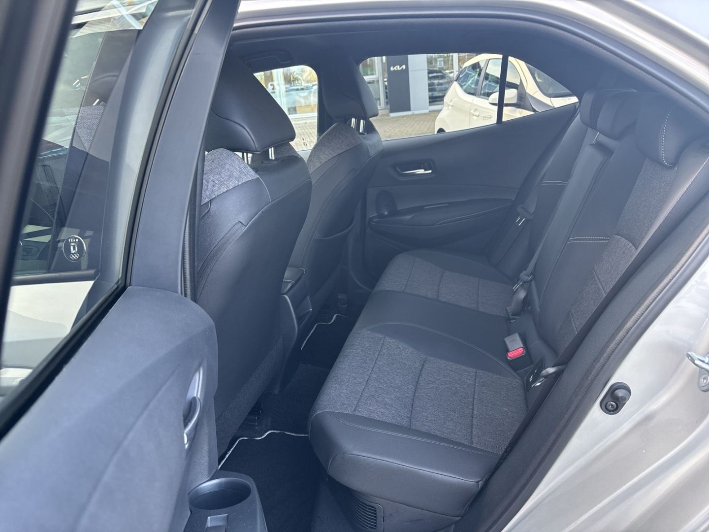 Toyota Corolla Navi Digitales Cockpit LED ACC Apple Car