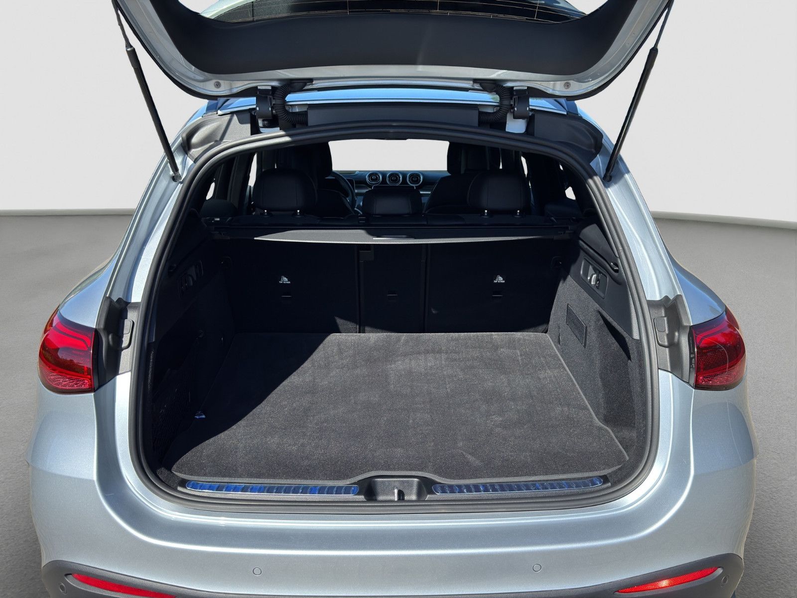 Mercedes-Benz GLC 300 d 4M AMG - Samsaru's Car Outlet