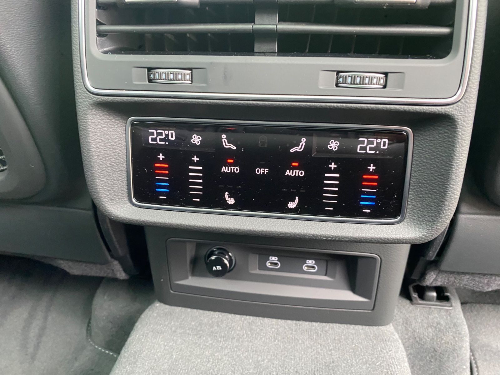 Audi Q7 50 TDI S line 7 Si  Panorama Allradlenkung 22