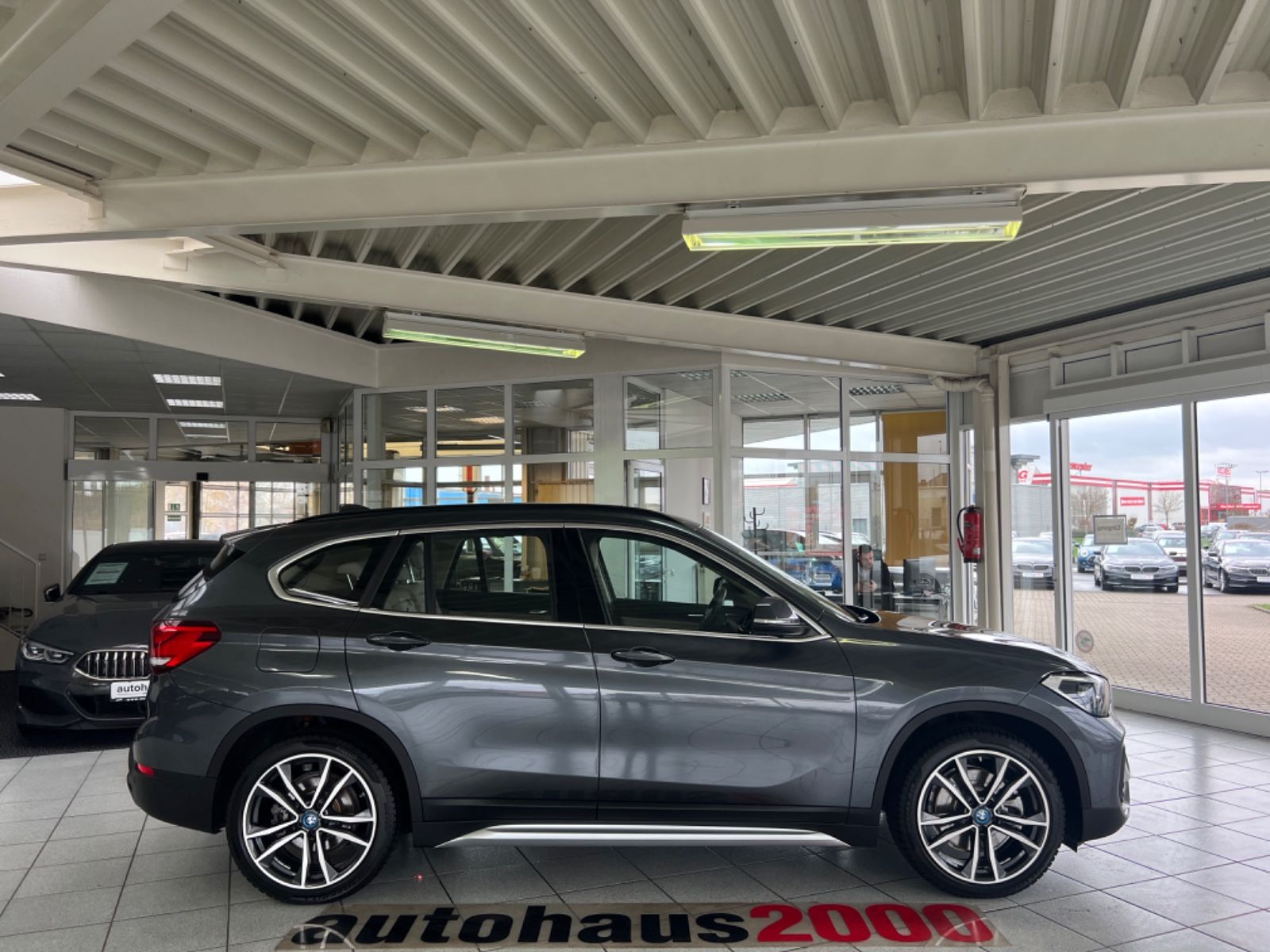 BMW X1 xDrive 25 e xLine - Samsaru's Car Outlet