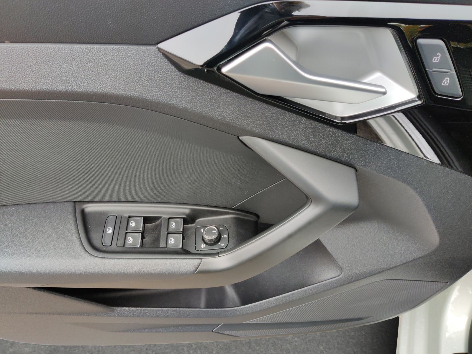 Audi A1 Sportback 30 TFSI Advanced S tro*LED*Virtual*