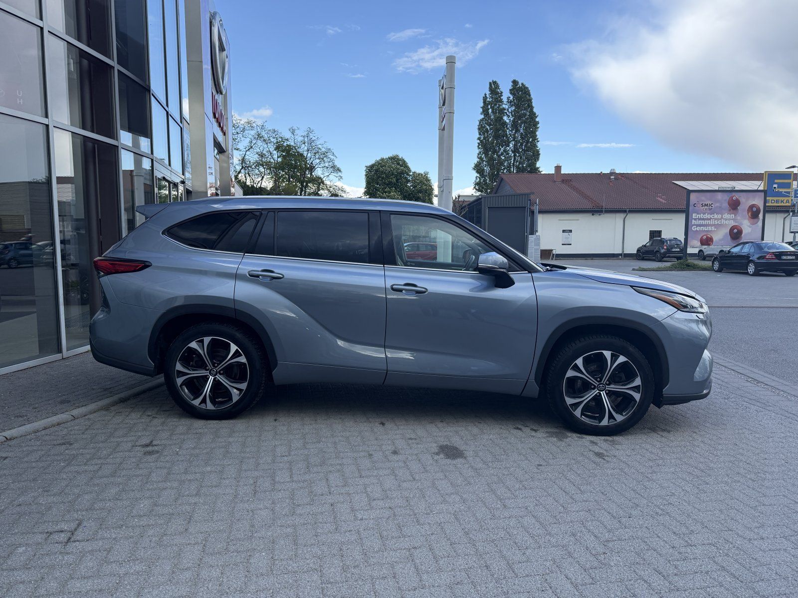Toyota Highlander  2,5 l Hybrid  Luxury