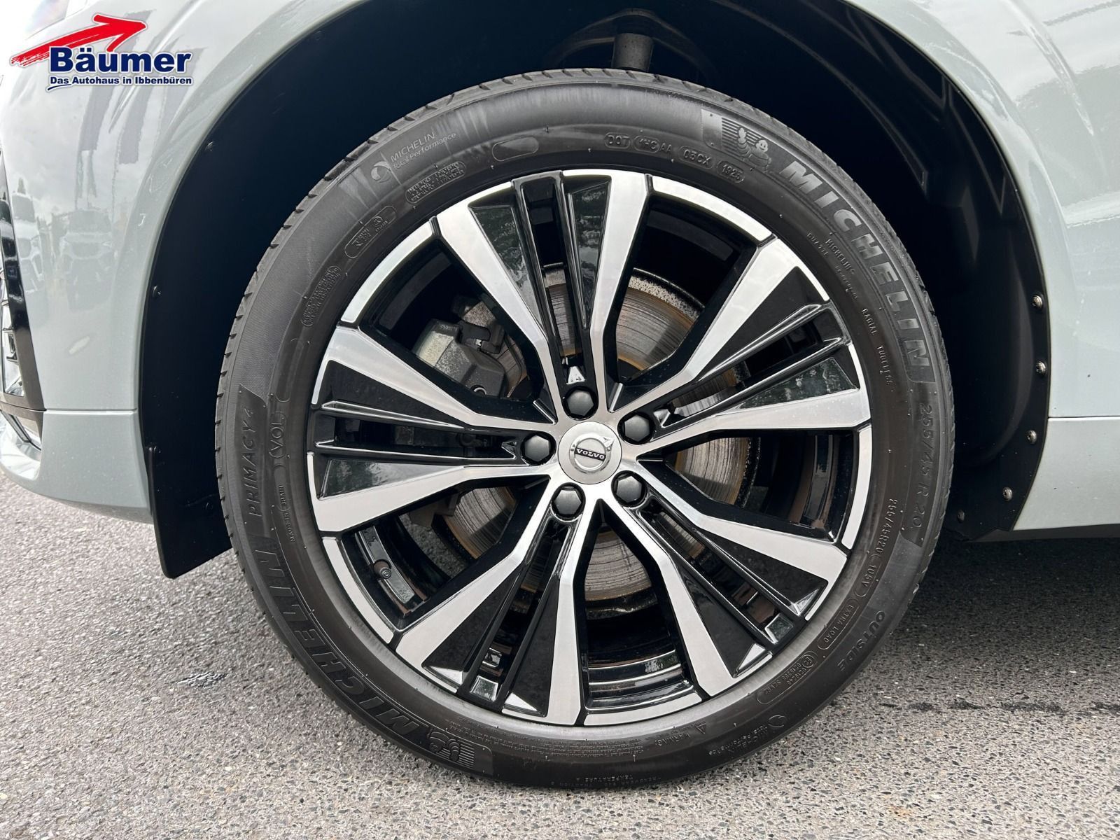 Volvo XC60 B4 Mild-Hybr. AWD Plus Dark Geartronic +AHK