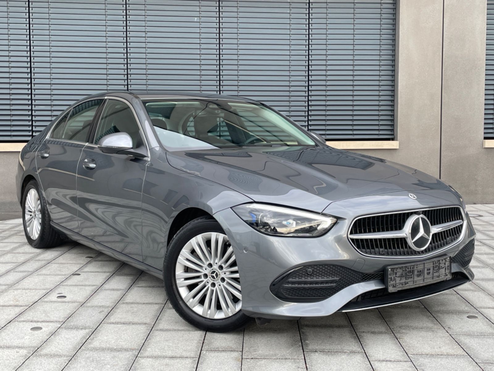 Mercedes-Benz C 220d - Samsaru's Car Outlet