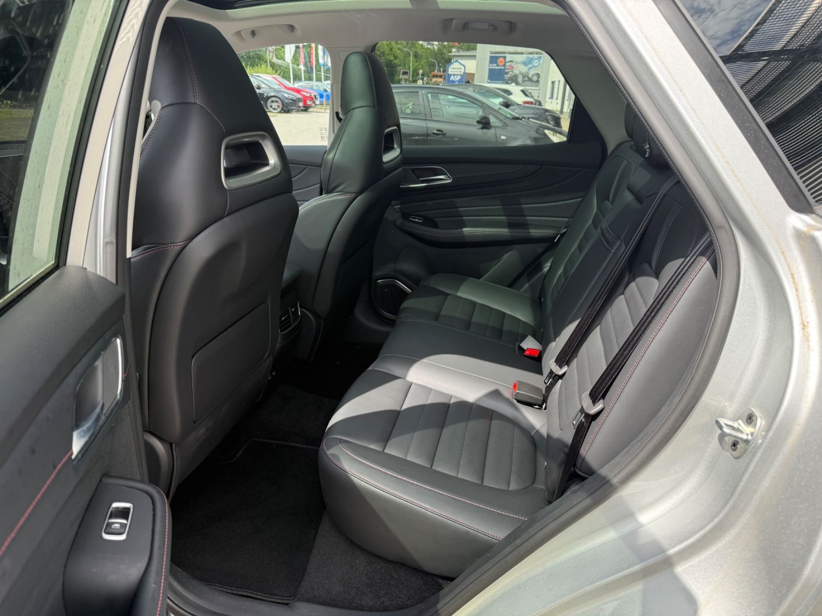 MG HS 1.5T-GDI Luxury/Autom./Pano/LED/Kamera/Leder