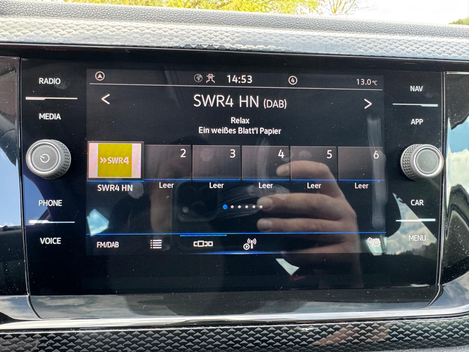 Volkswagen Taigo 1.0 TSI Life - Samsaru's Car Outlet
