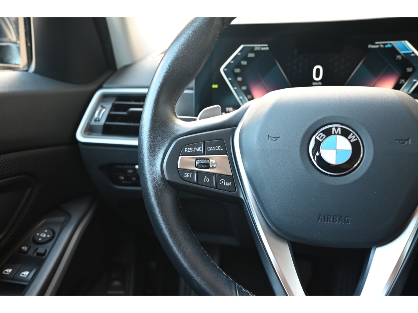 BMW 320 d xDrive Touring MHyb - Samsaru's Car Outlet